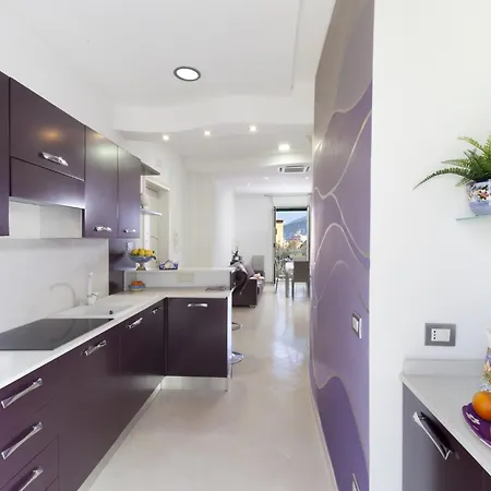 דירה Apartment, 700m To Sandy